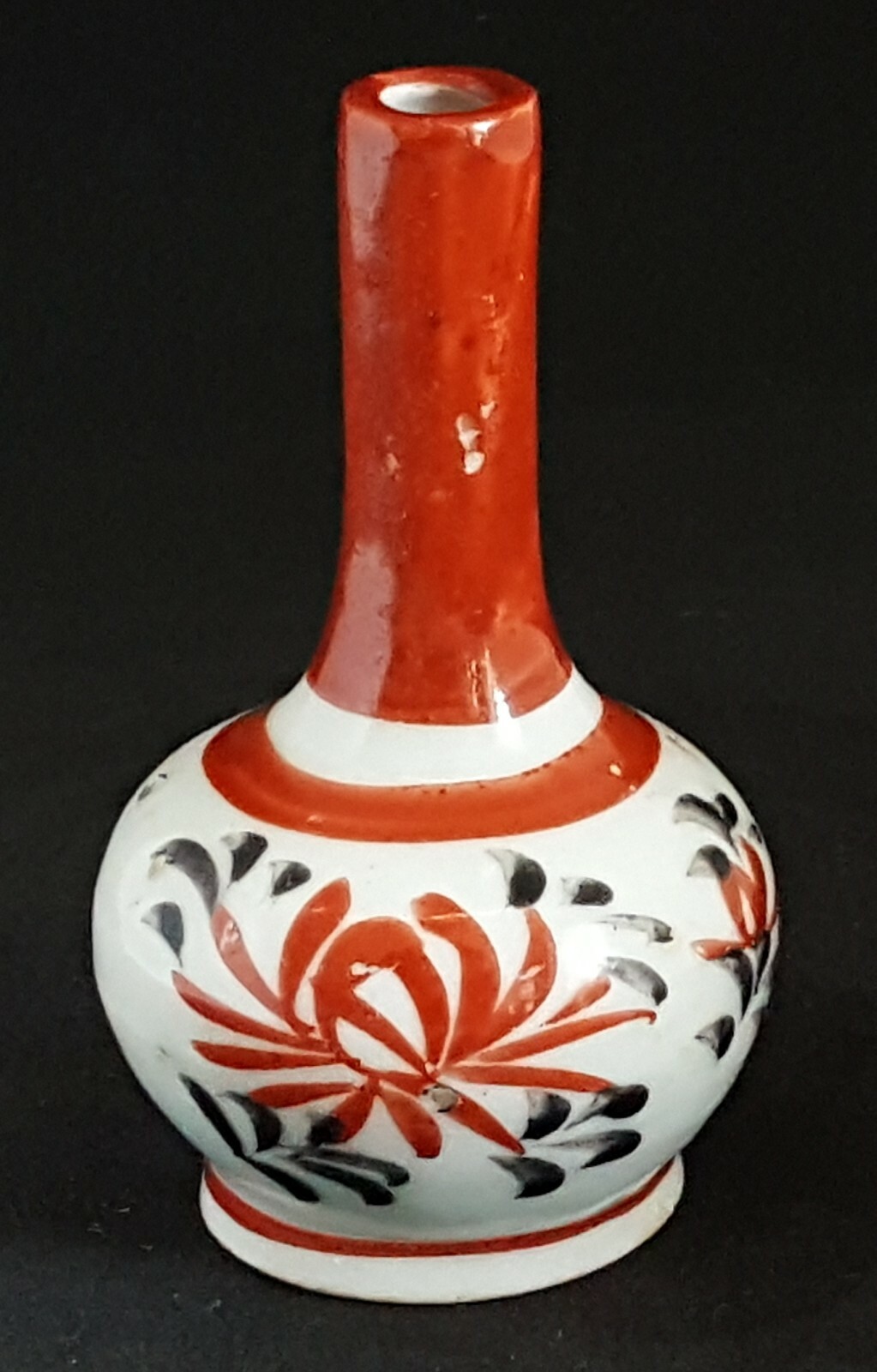 Japanese Kutani vintage Victorian Meiji Period oriental antique bottle vase 