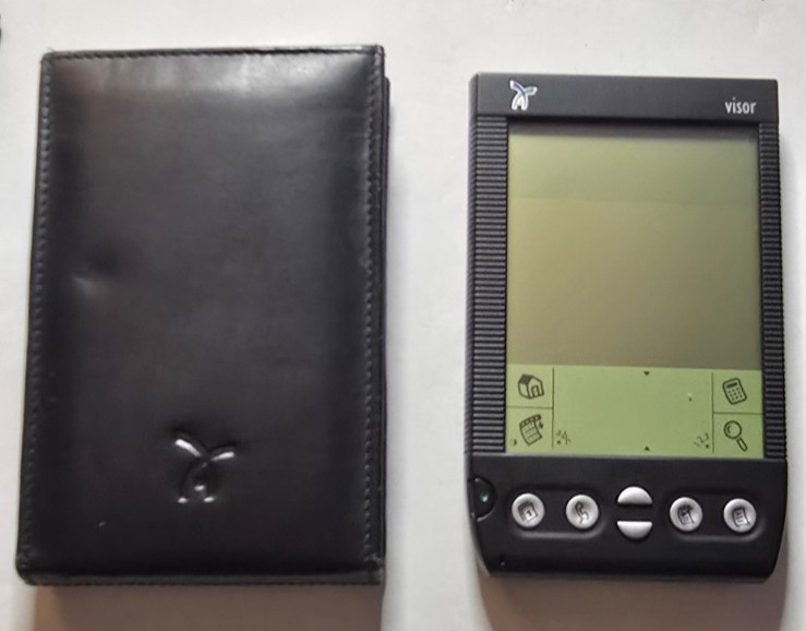 Handspring Visor Deluxe 8MB Black Portable PDA Organizer Palm OS NO STYLUS