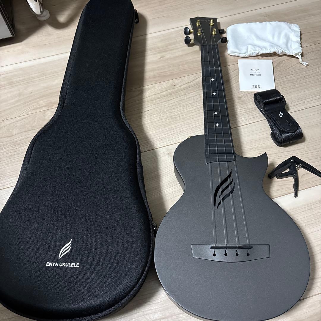Good condition Enya nova U Ukulele concert size ukulele