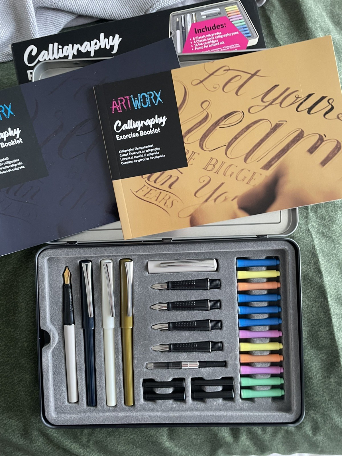 Artworx Calligraphy Pen Set - with Guide Book and Practice Paper - Caligraphy Be