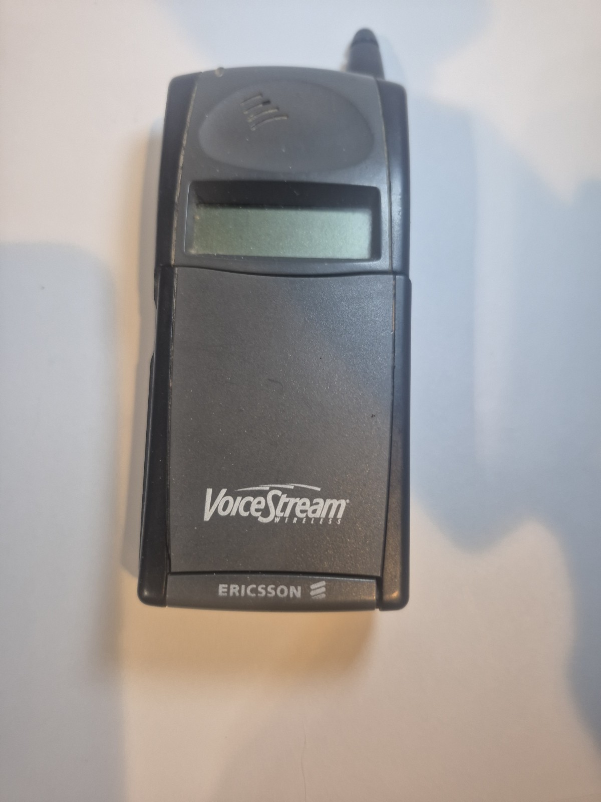 Ericsson CF788 Flip Cell Phone Black VoiceStream Wireless Vintage Model CF788