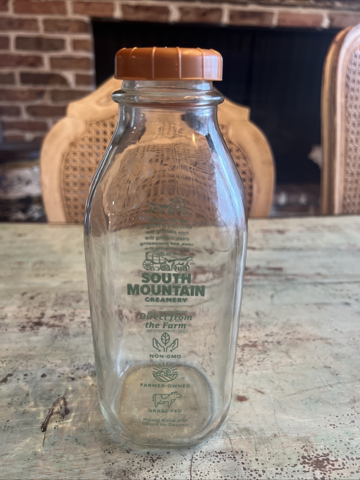 Vintage South Mountain Creamery (MD) Clear Glass Green Print Quart Milk Bottle