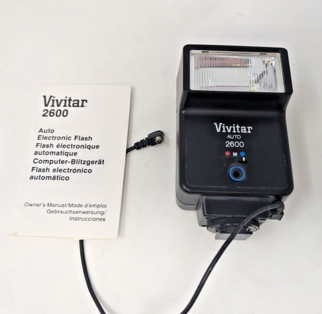 VIVTAR 2600 AUTO FLASH with PC Cord_ Used_Tested Very Good Condition fast ship