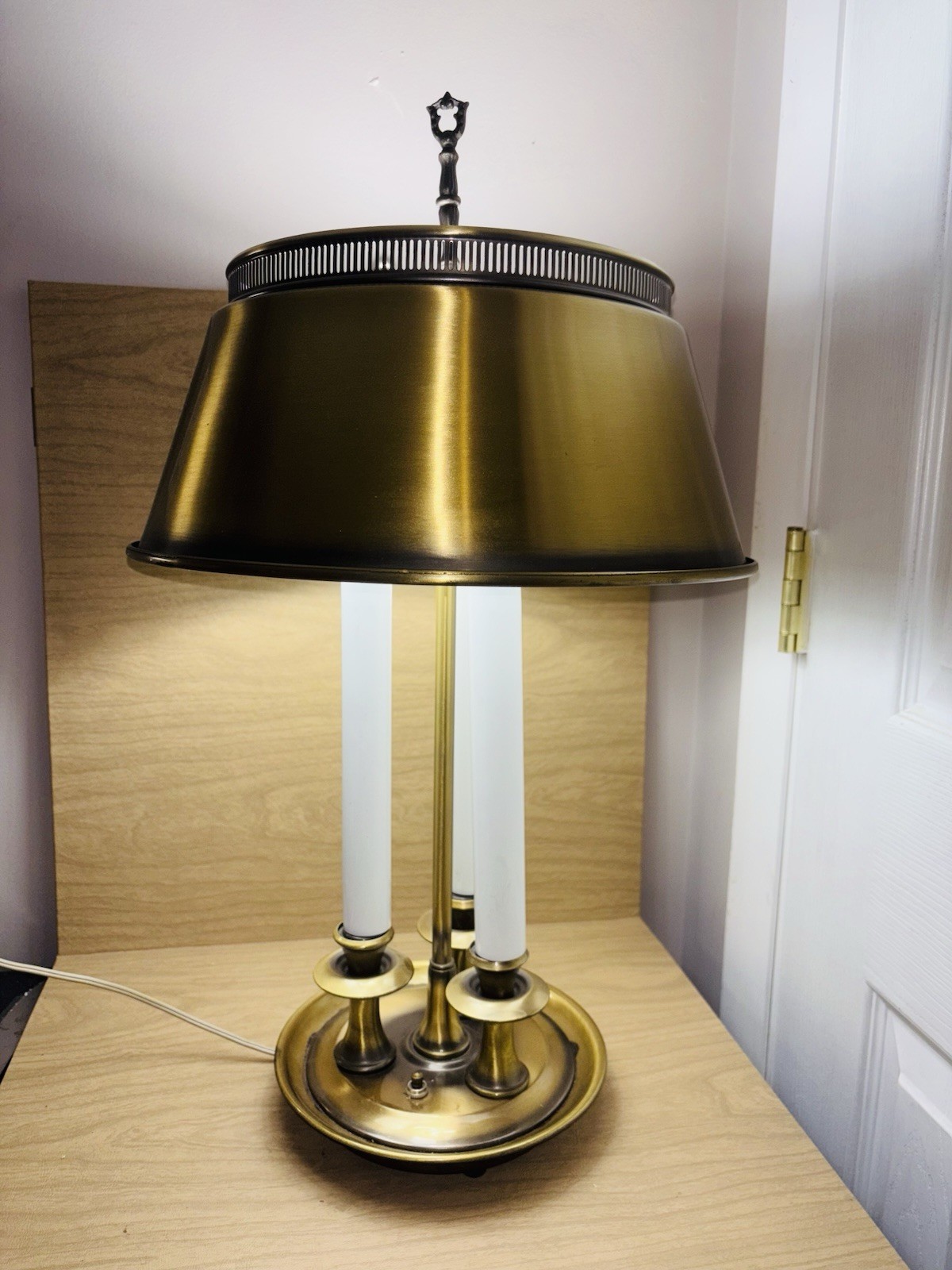 VTG MID CENTURY CLASSICAL FRENCH BOUILLOTTE 3 WAY LIGHT BRASS TABLE LAMP BH