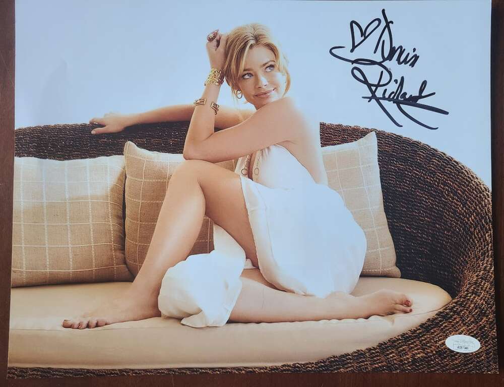 Denise Richards JSA Coa Signed 11x14 Photo James Bond Autograph