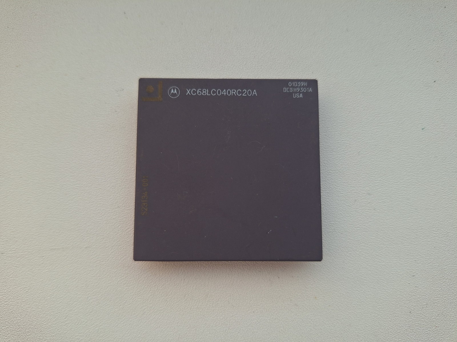 Motorola XC68LC040RC20A 01D39H early 68040 rare vintage CPU APPLE AMIGA GOLD