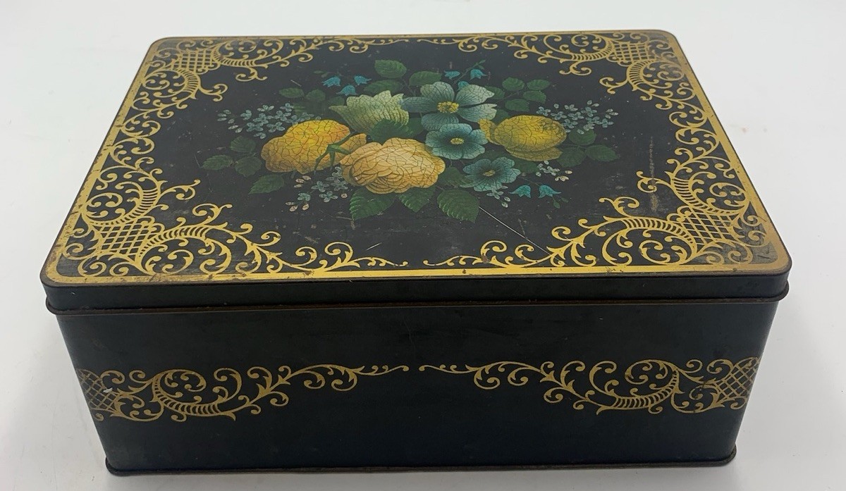Vintage Made In Italy Tin Box With Gold Color Decorations And Flowers