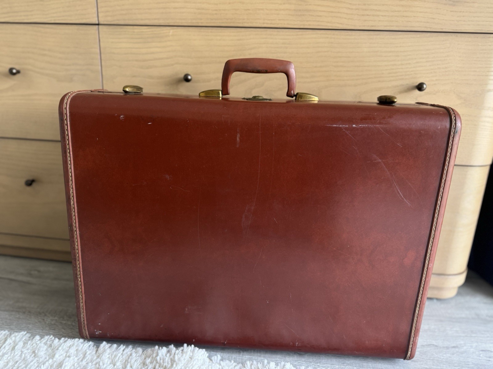 Vintage Samsonite Burgundy Suitcase Hard Case Suit Carrier Retro