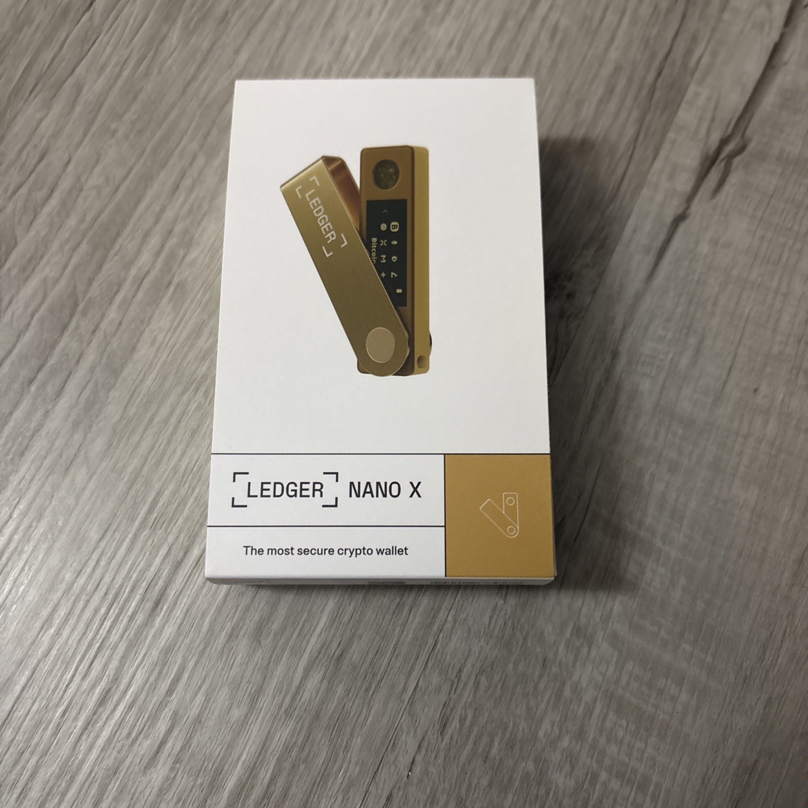 Ledger - Nano X Crypto Hardware Wallet - Bluetooth - Gold