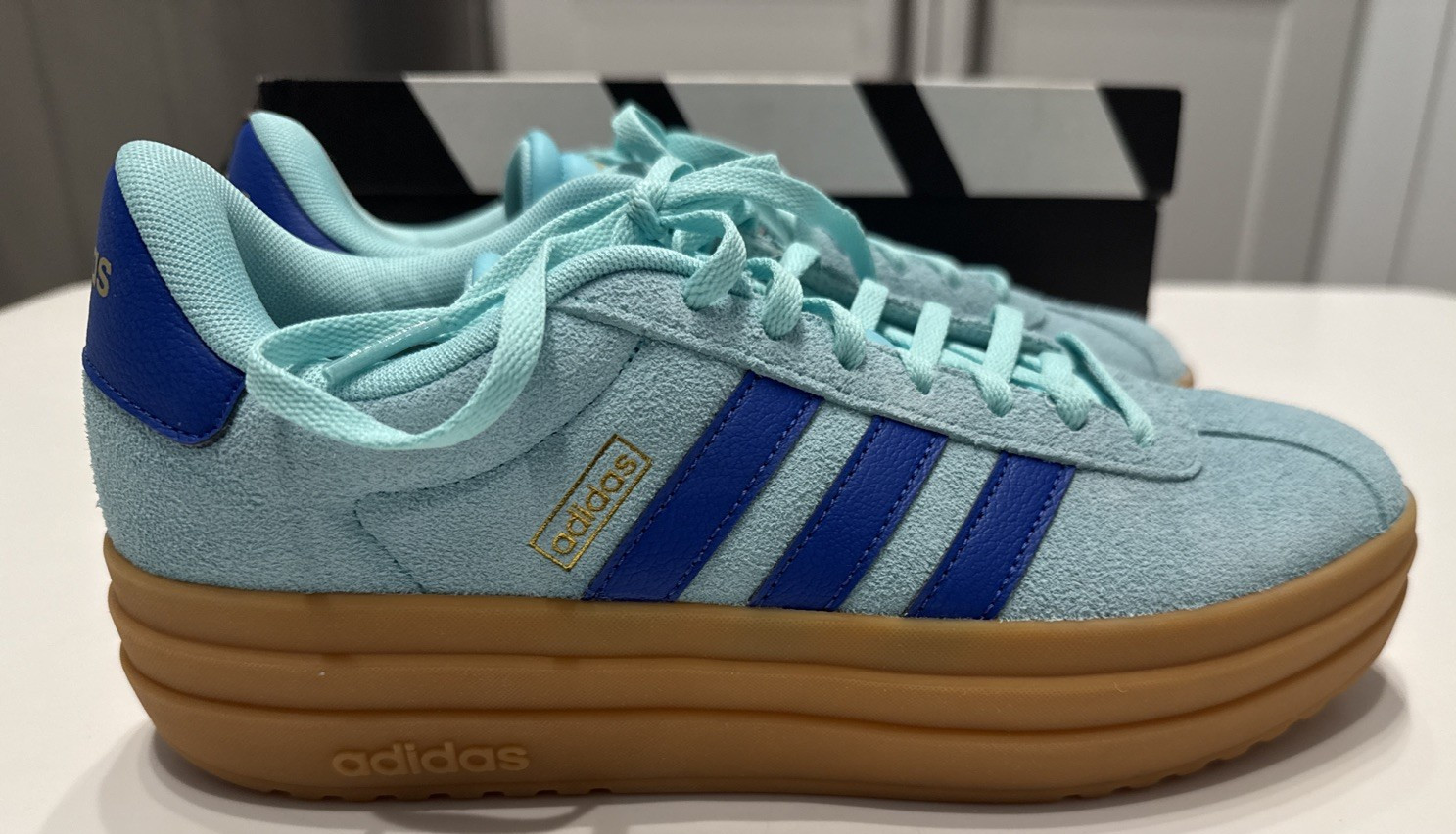 Adidas VL COURT BOLD Women’s 9 JS3813 Light Blue Dark Blue Stripes New in Box