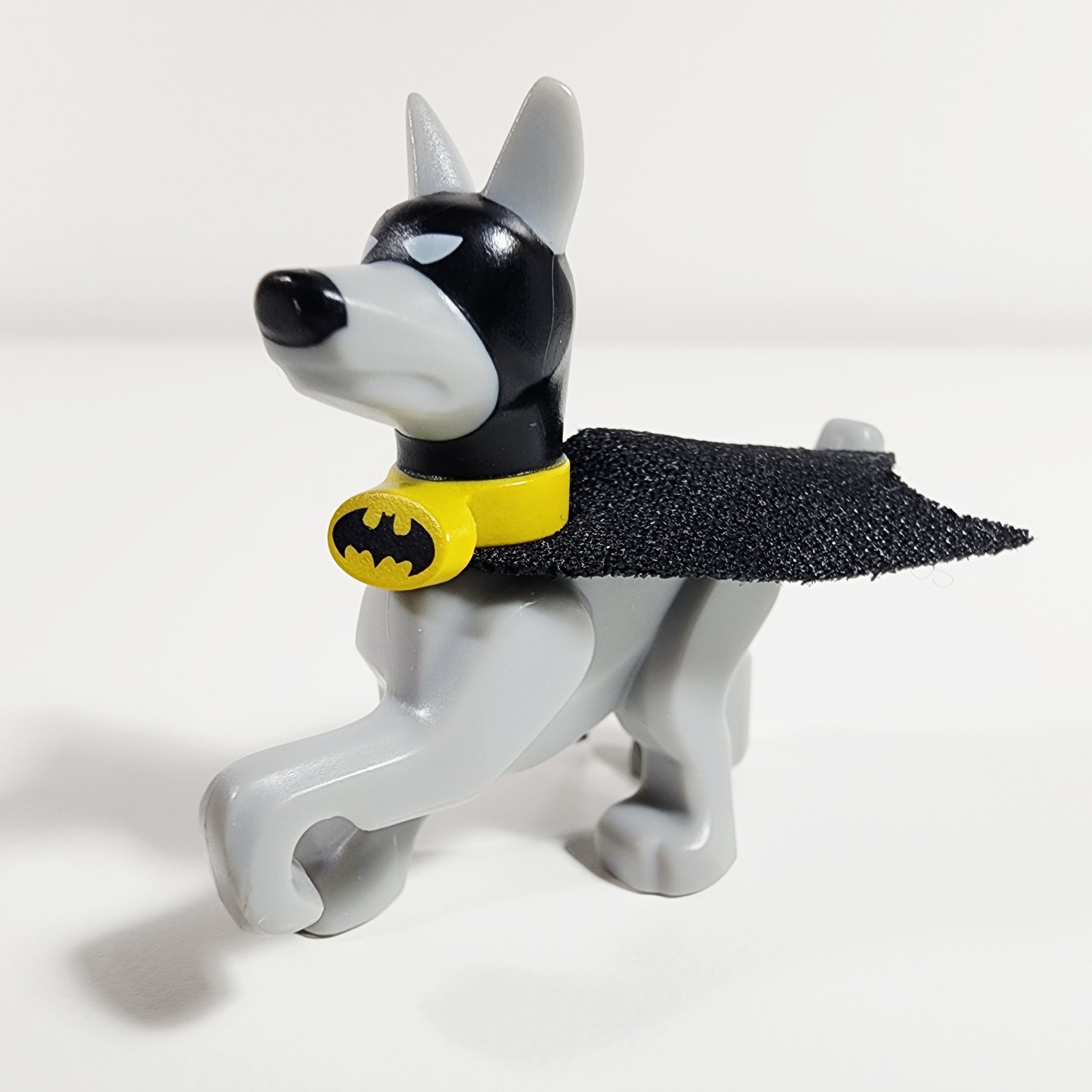 Lego Ace the Bat-Hound Minifigure DC Super Heroes Batman 76110
