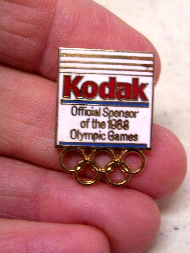Kodak Official Sponsor 1988 Olympic Games Gold Tone Vintage Lapel Pin