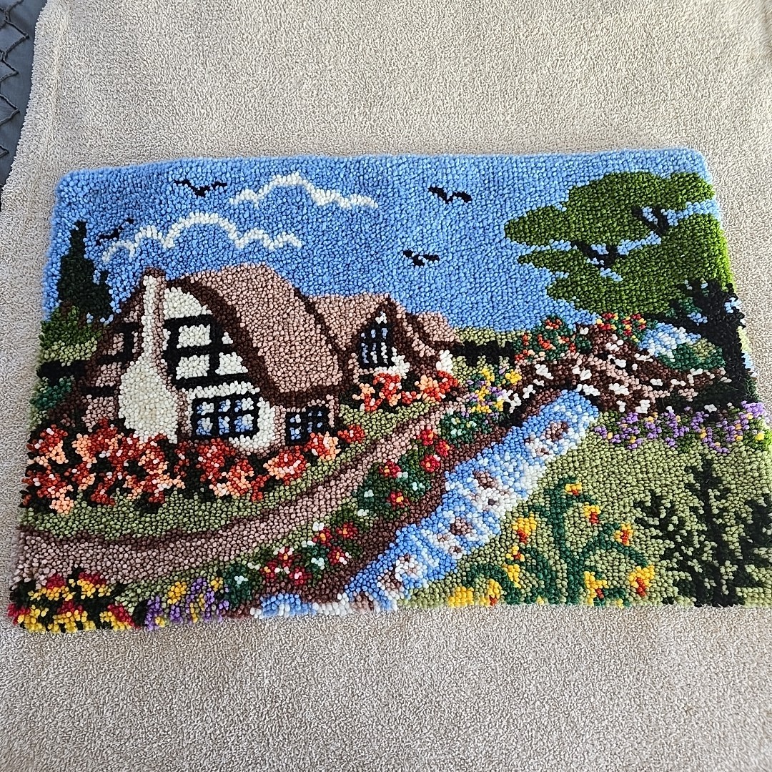 Vtg Latch Hook Yarn Cottage House W/ Flower Garden Shag Rug Wall Hanging Or Rug