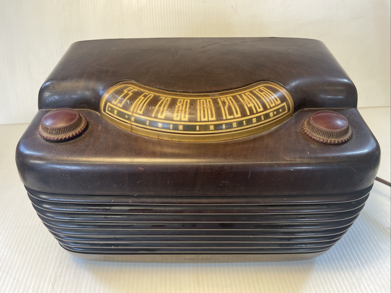 Vintage Philco "Hippo" Tube Radio Model 46-420 Brown Bakelite *Parts/ Repair*