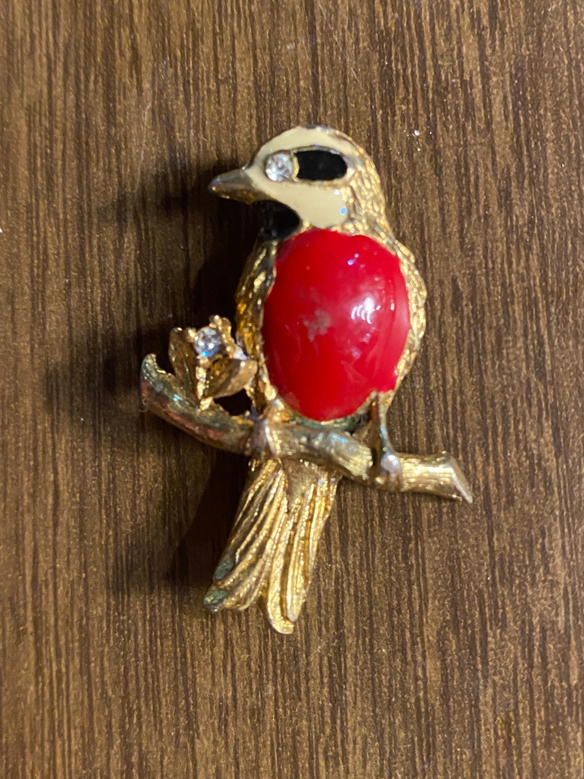 Vintage Bird Eagle Parrot Enamel Rhinestone Gold Tone Pin Brooch 1 1/2"