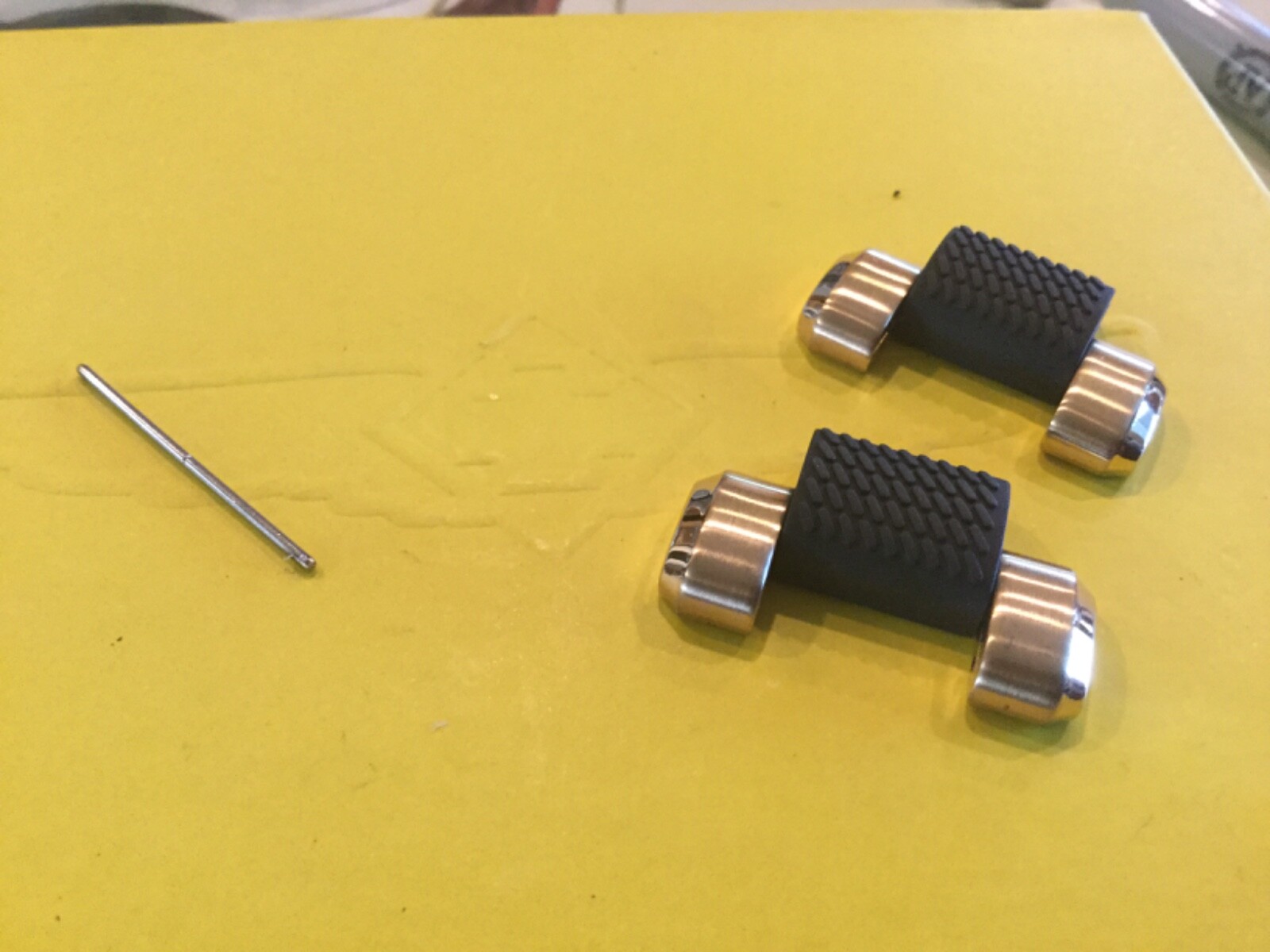 INVICTA 30MM BRACELET LINK FOR RESERVE CAPSULE MODEL GOLD/BLACK AUCTION FOR ONE!