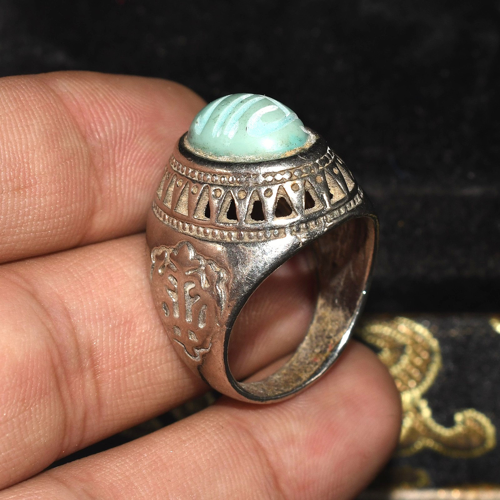 Antique Old Near Eastern Solid Silver ring with Turquoise Stone Bezel