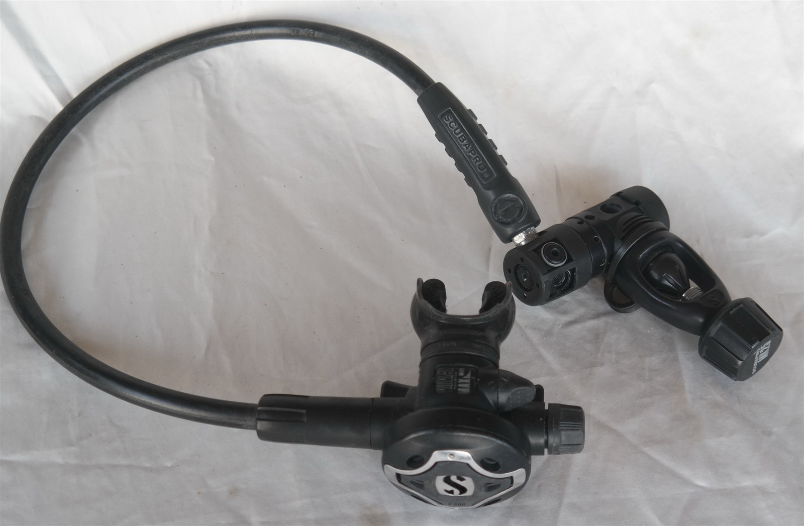 Scubapro MK25 Titanium Ti 1st & G 600 2nd stage regulator set