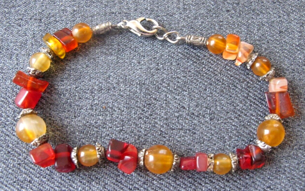 Vintage real agate stones & decorated silvered metal bracelet