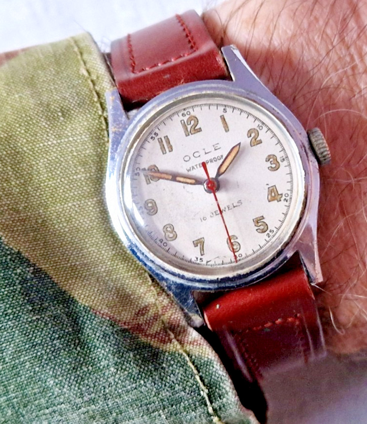 LOVELY VINTAGE 'OCLE' WW2 1940's MILITARY DIAL SWISS ANTIMAGNETIC GENTS WATCH
