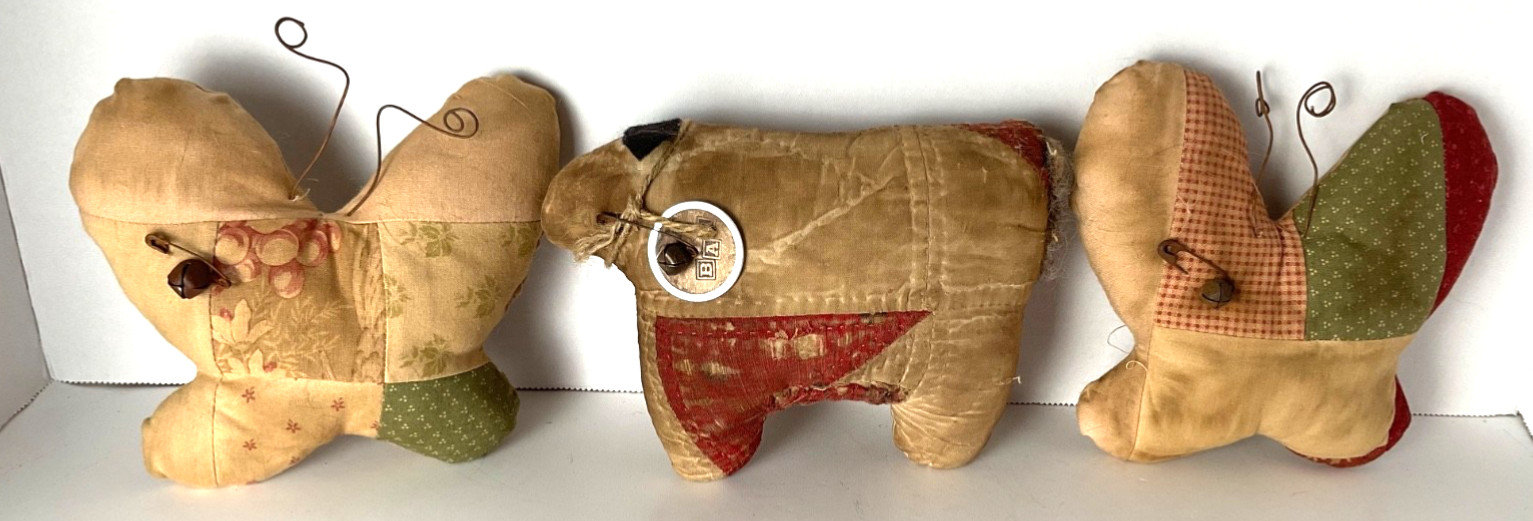 2 primitive Butterflies & A Sheep Made From Old Quilts Coffee Stained Pre Owned