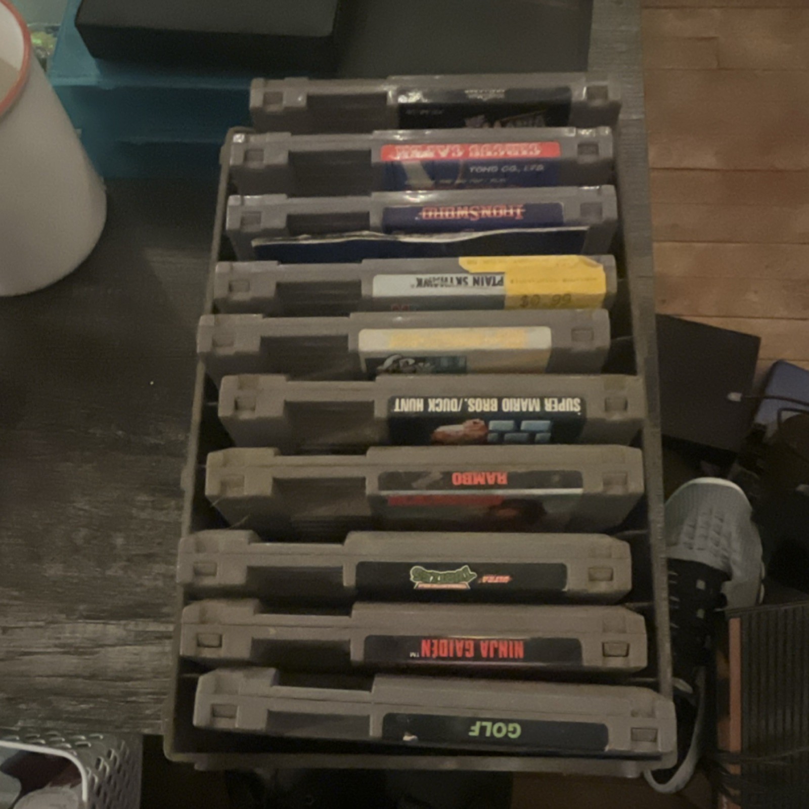 Nintendo NES Game Cartridge Lot w/ Storage Case Super Mario Duck Hunt Rambo Golf