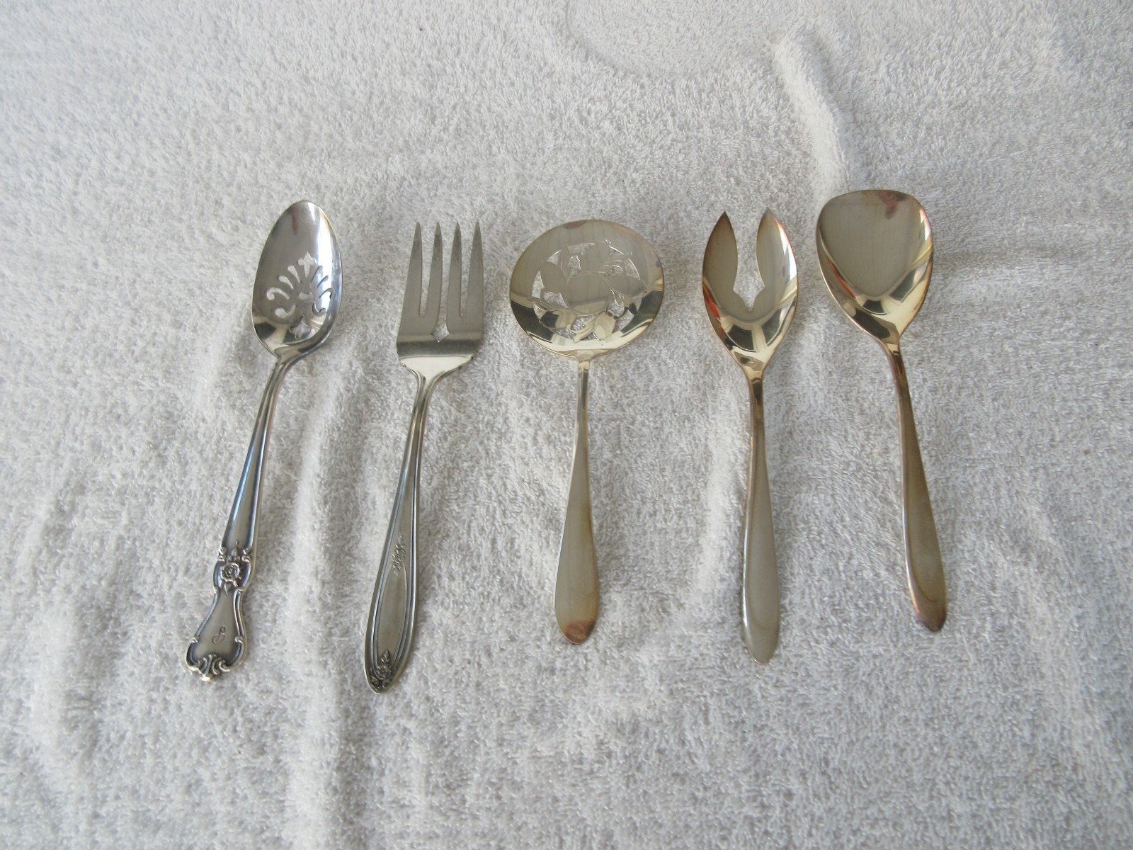 5 PIECE~~MIXED DESIGN~~SILVERPLATED VINTAGE SERVING FLATWARE~~L@@K!!