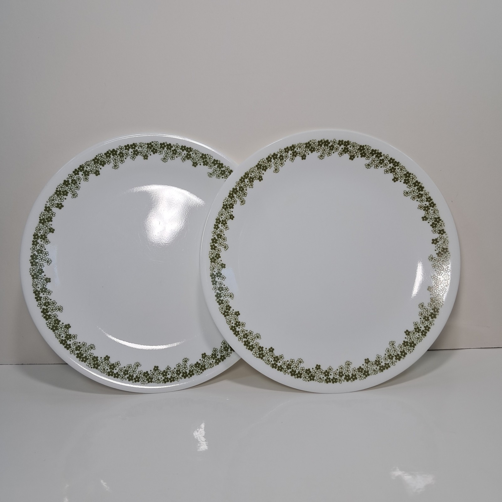 Vintage Corelle Crazy Daisy 8.5" Salad Luncheon Plate Set Of 2 Green Floral 