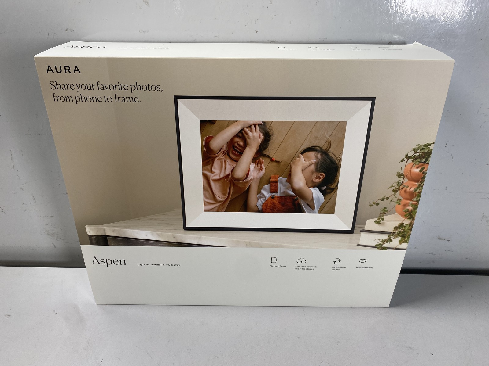 Aura Home - 12" HD Wifi Aspen Digital Photo Frame by Aura - Matted Ink