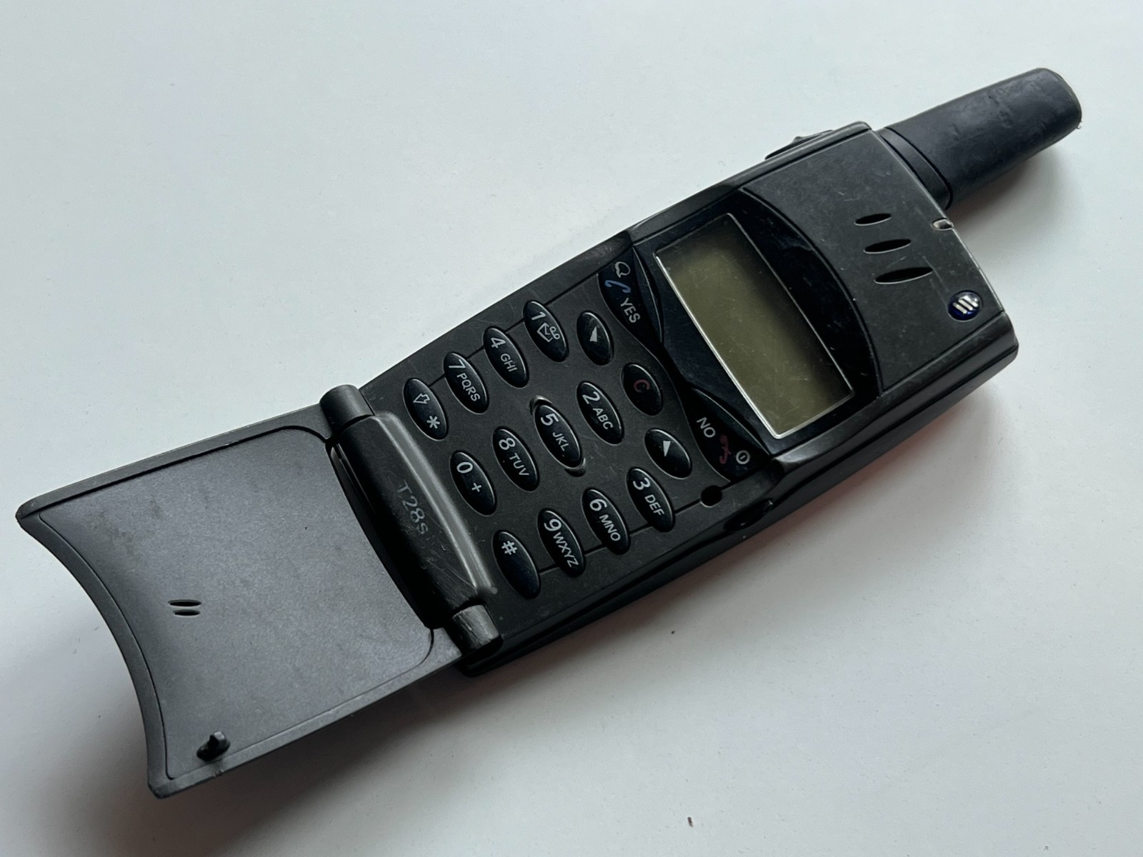 Ericsson T28s - Gray - Vintage Cell phones