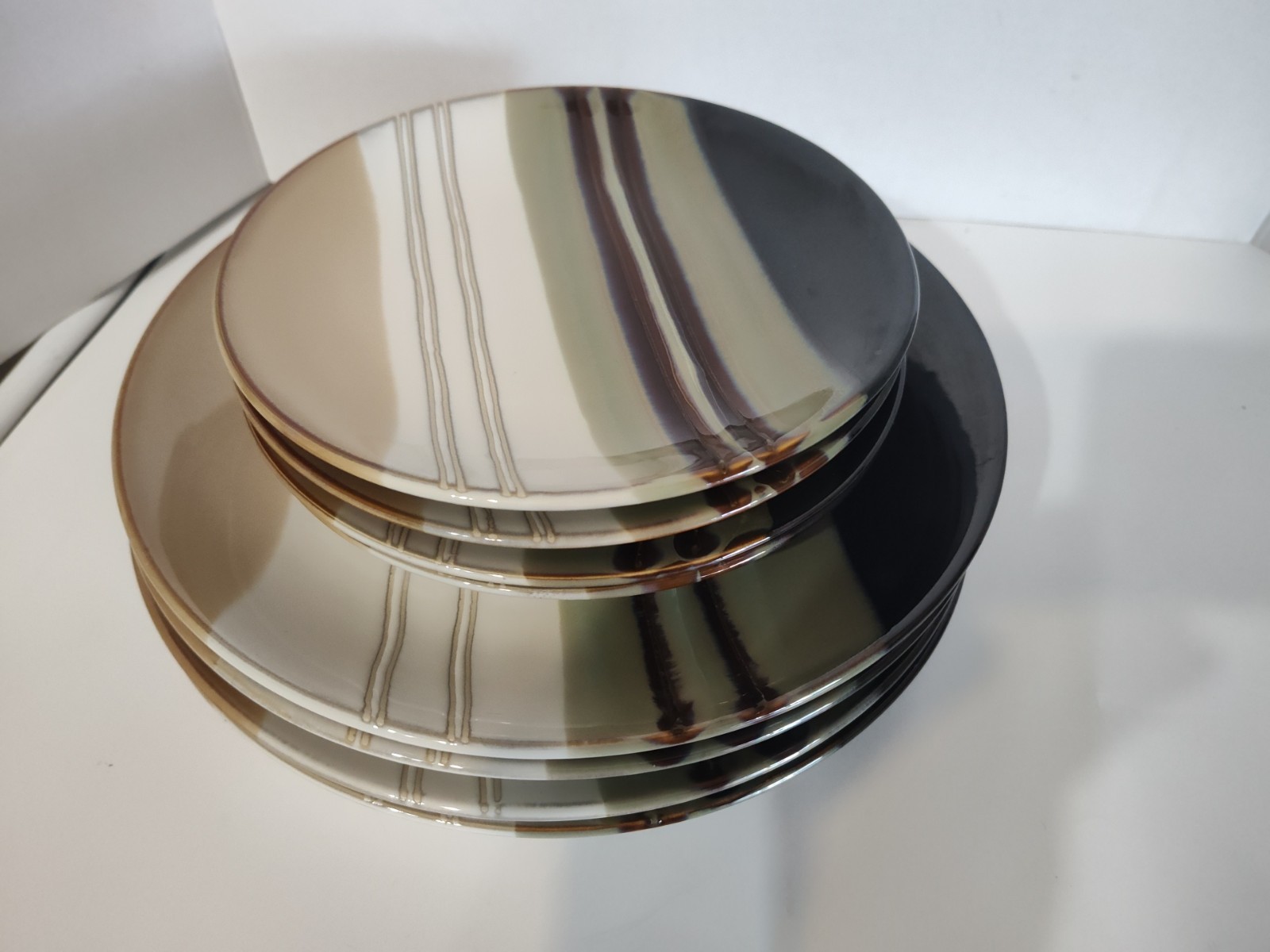 Set Of 8 Home Trends JAZZ Dinner & Salad Plates Green Brown Stripes Stoneware
