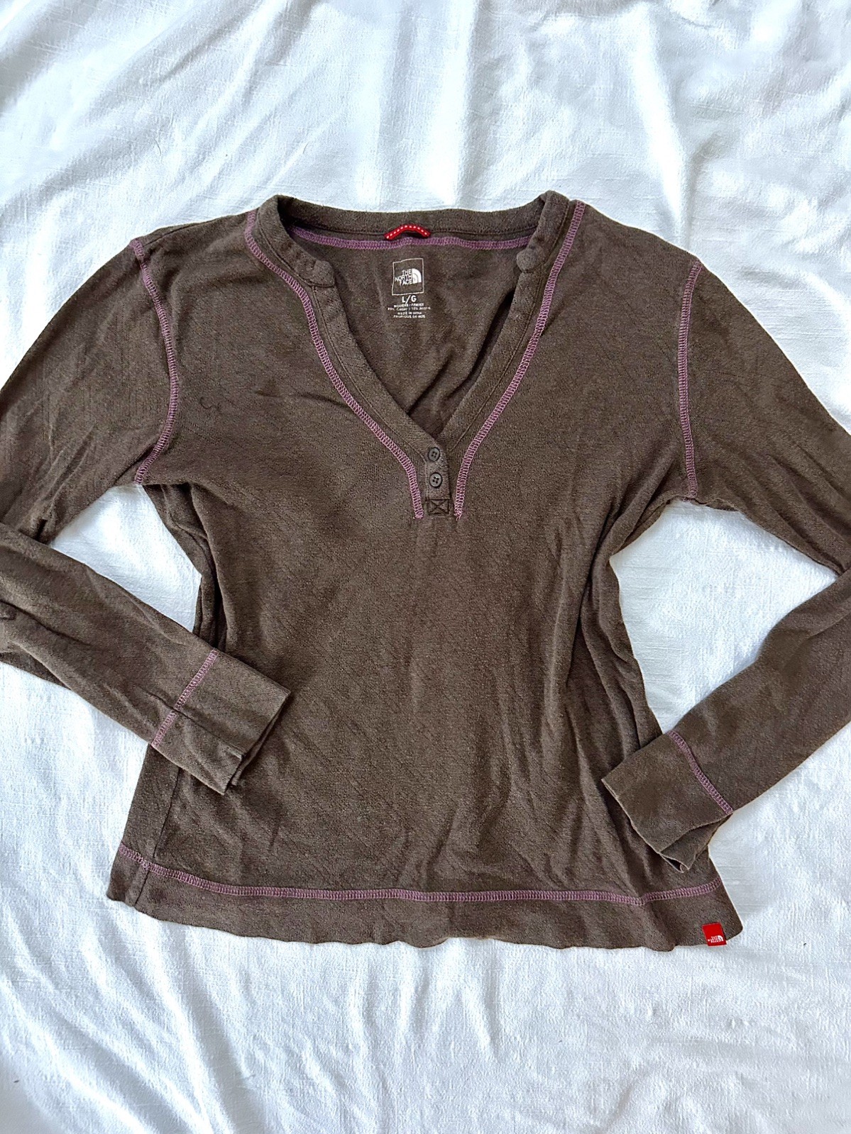 Y2K V Neck Henley Waffle Thermal Shirt Women's Neutral Brown Granola Girl 