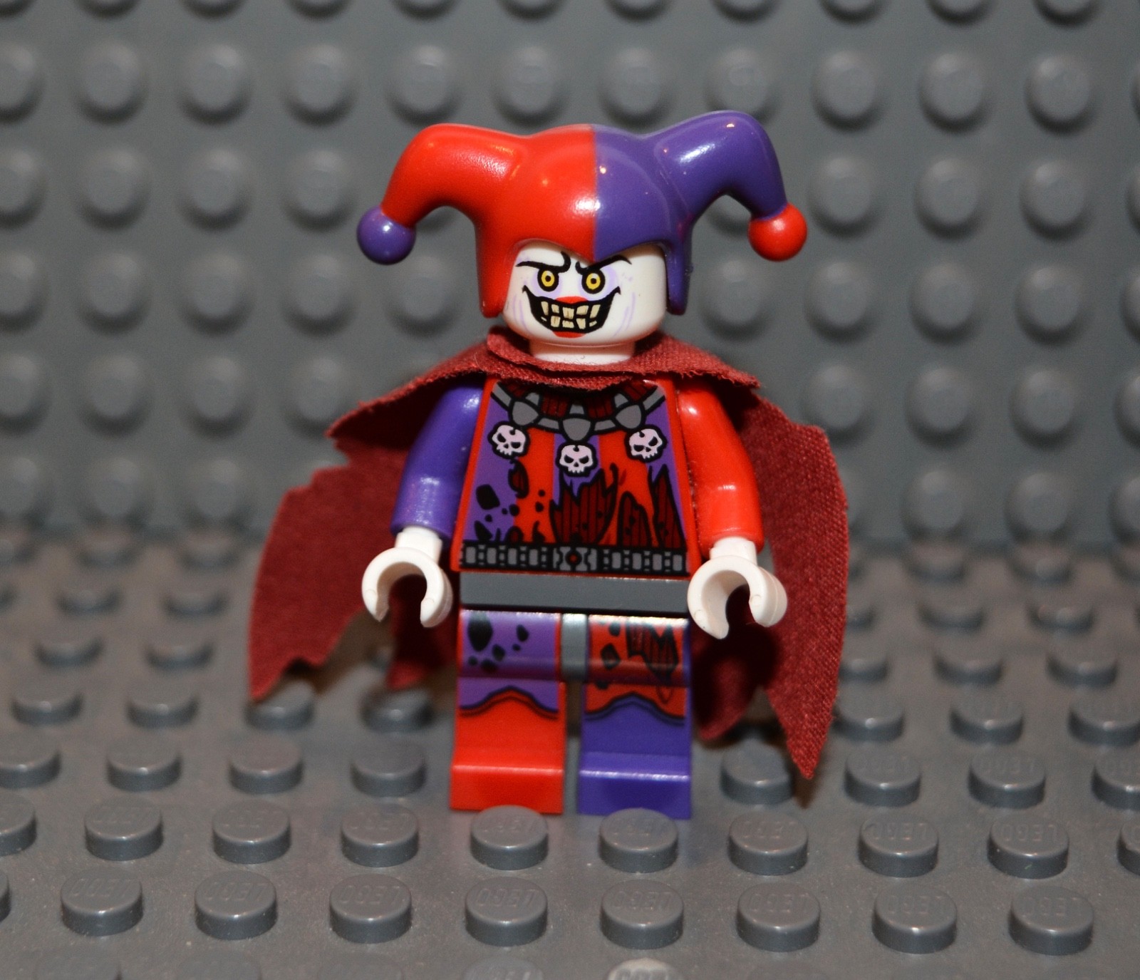 LEGO Nexo Knights Minifigure - Jestro (nex013) 70323 70316 Cape Good Condition