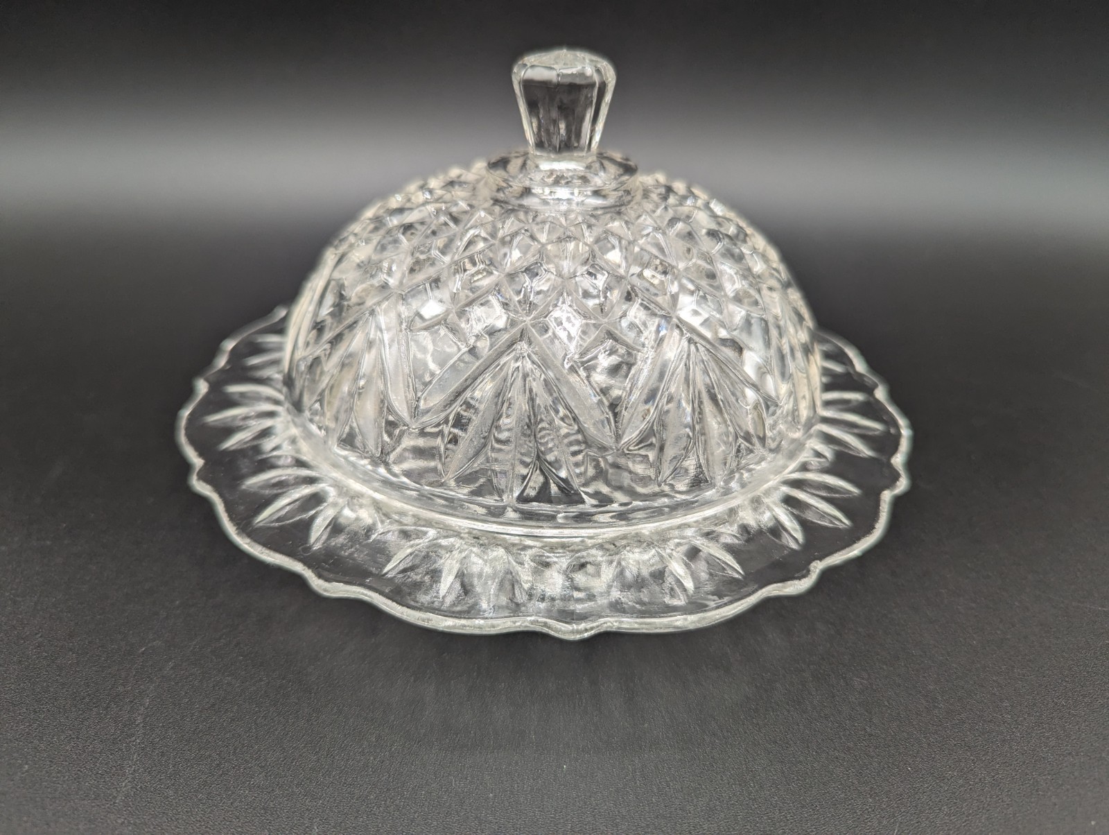 Anchor Hocking Butter Dish Round Covered Molded Glass - Prescut Pineapple clear