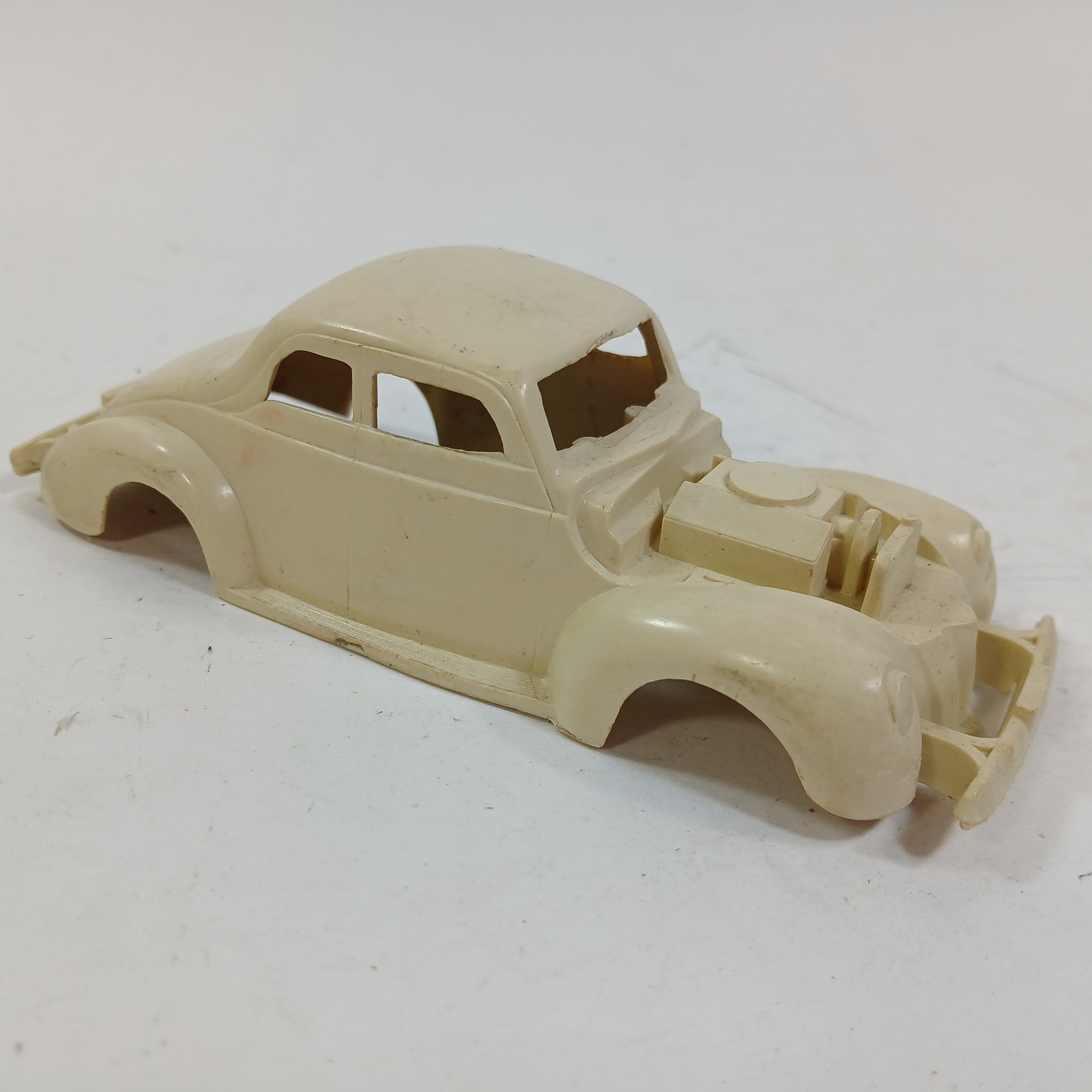 VINTAGE 1940 FORD GASSER BODIES SLOT CAR WHITE/CREAM