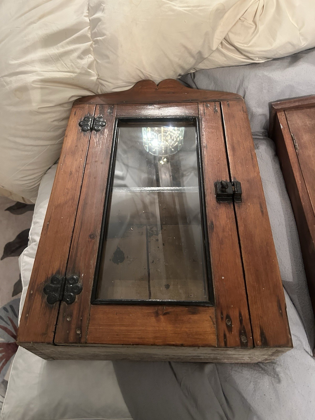 Antique Solid Wood Bathroom Medicine Cabinet
