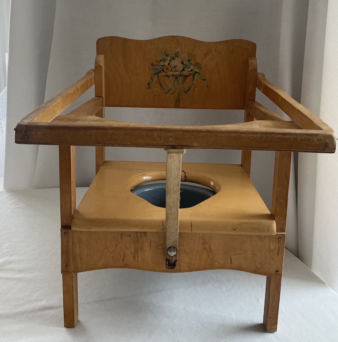 Vintage Wooden Child’s Potty Training Chair With Tray Flower Decal Enamel Bowl