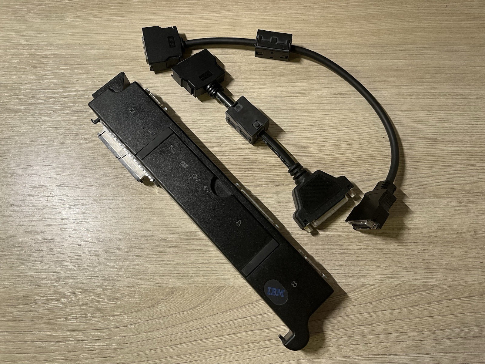 Vintage IBM ThinkPad 701C Port Replicator Dock 041H6915 LPT & Floppy Cables