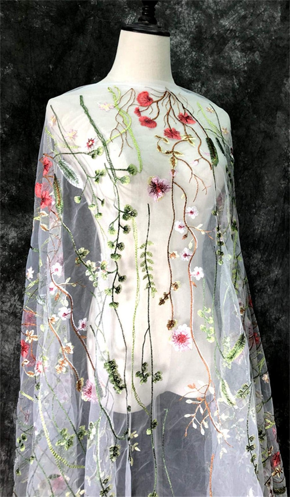 51" Width Exquisite Floral Flower 51 inches x 72 inches, 2 Yard,white 