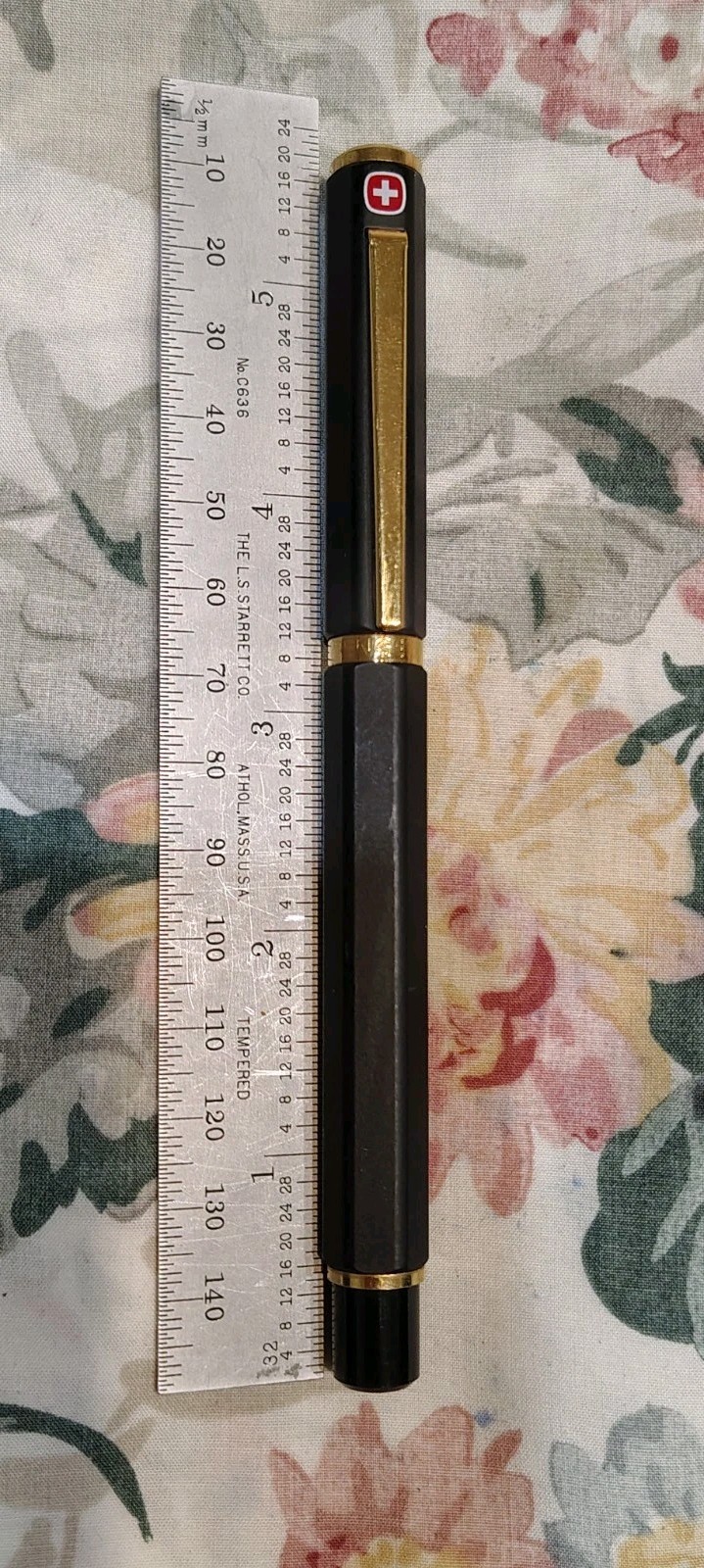 Caran D'ache Wenger Black Matte Metal Fountain Pen Gold Plated Medium Point Nib