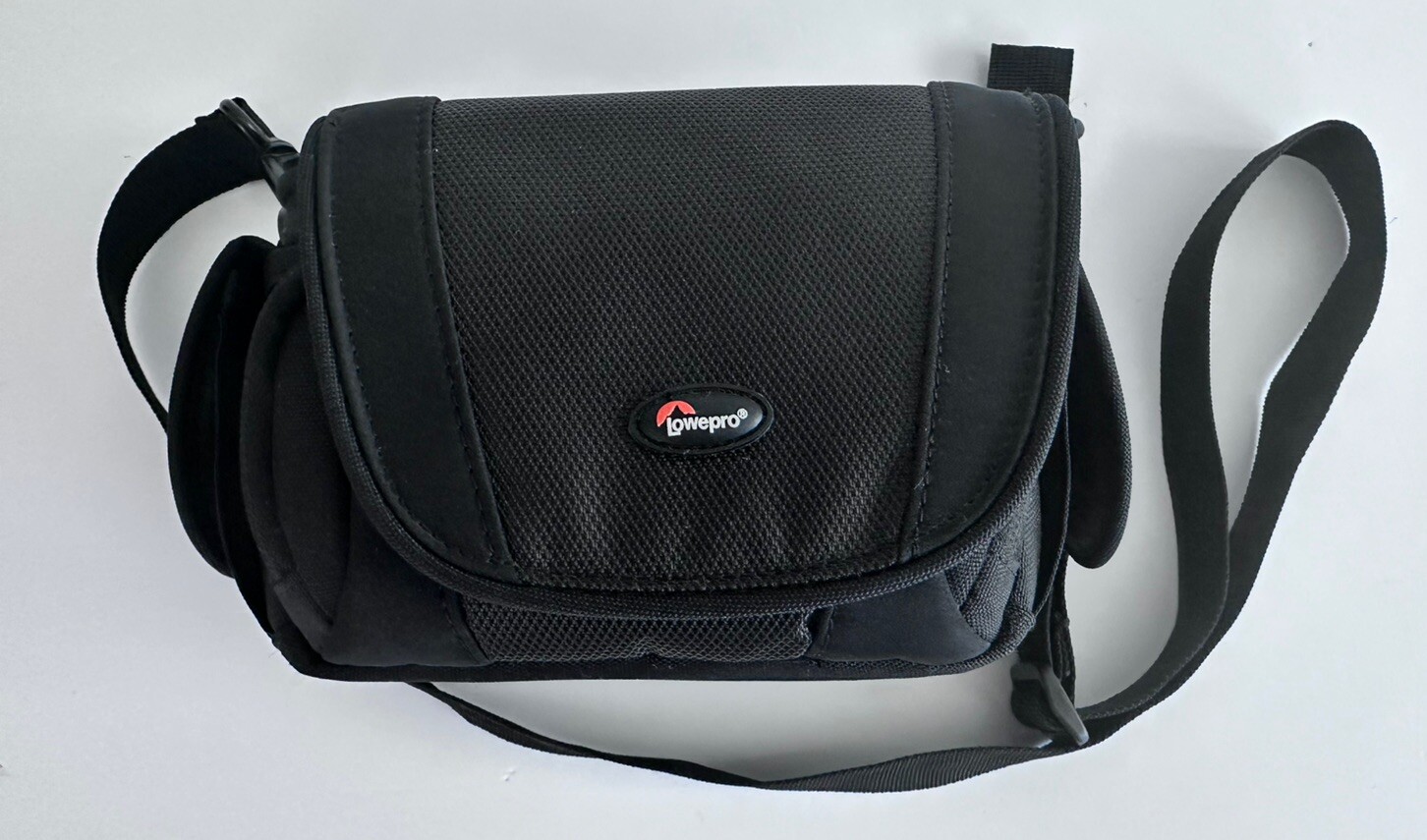 Lowepro Edit 110 Padded Digital Video Camera Bag Carrying Case Strap7"x5"x6"