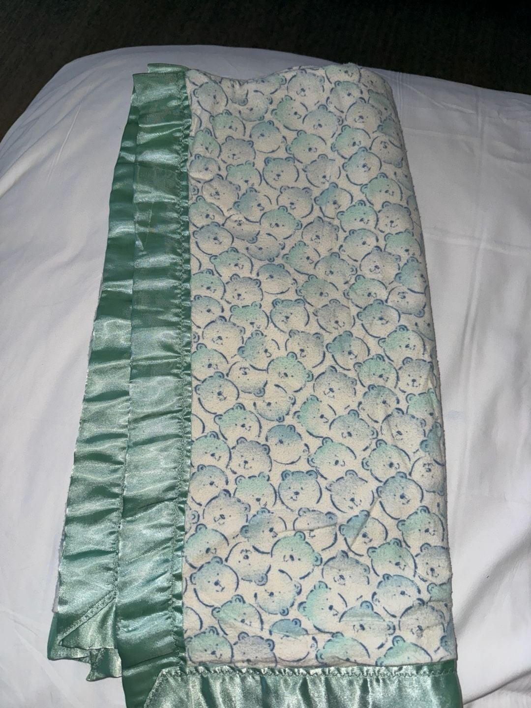 Vintage Carter's Blue Bear Print Baby Blanket with blue/Green Satin Trim