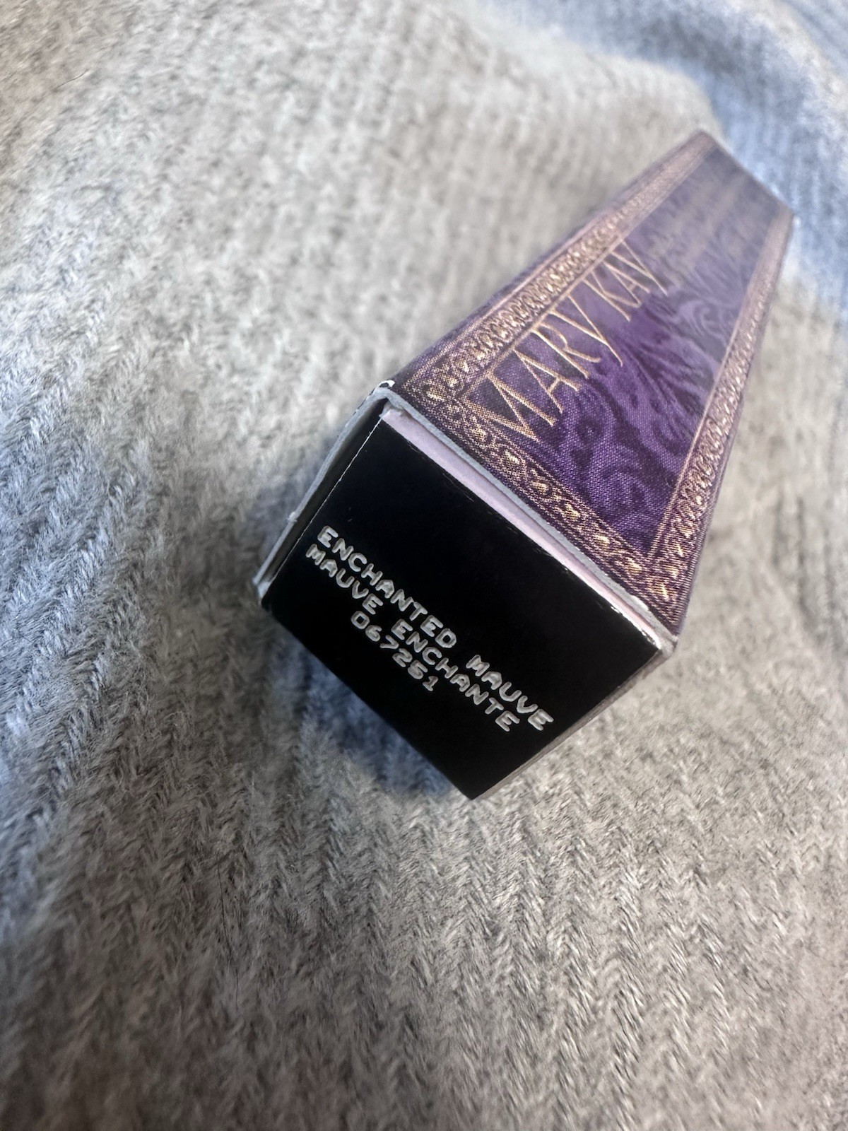 Mary Kay Smoke & Shimmer Eye Wand ENCHANTED MAUVE