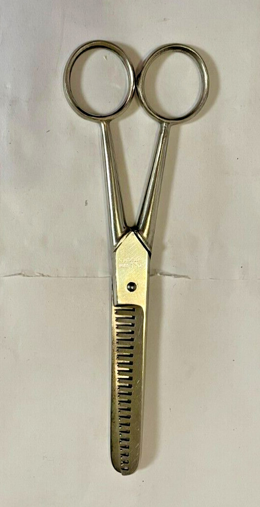 Royal Brand Cutlery Co. Hairdressers Scissors Great Vtg. Condition Please Read
