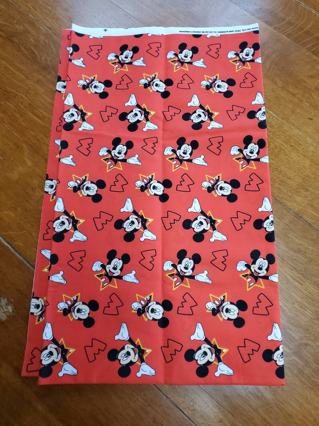 Springs Creative 52" x 45" Poplin Disney Mickey & Stars Sewing & Craft Fabric