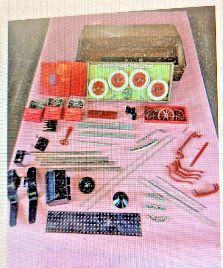 RARE  Late 1926 #7 1/2 A C Gilbert Erector Set  White Truck NO MANUAL ORANGE PTS