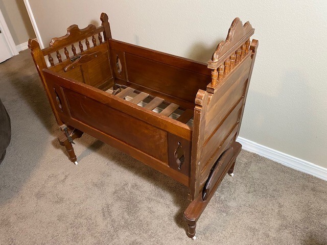 Victorian Antique Oak Rocking Cradle, Betts Street Furniture Co. 