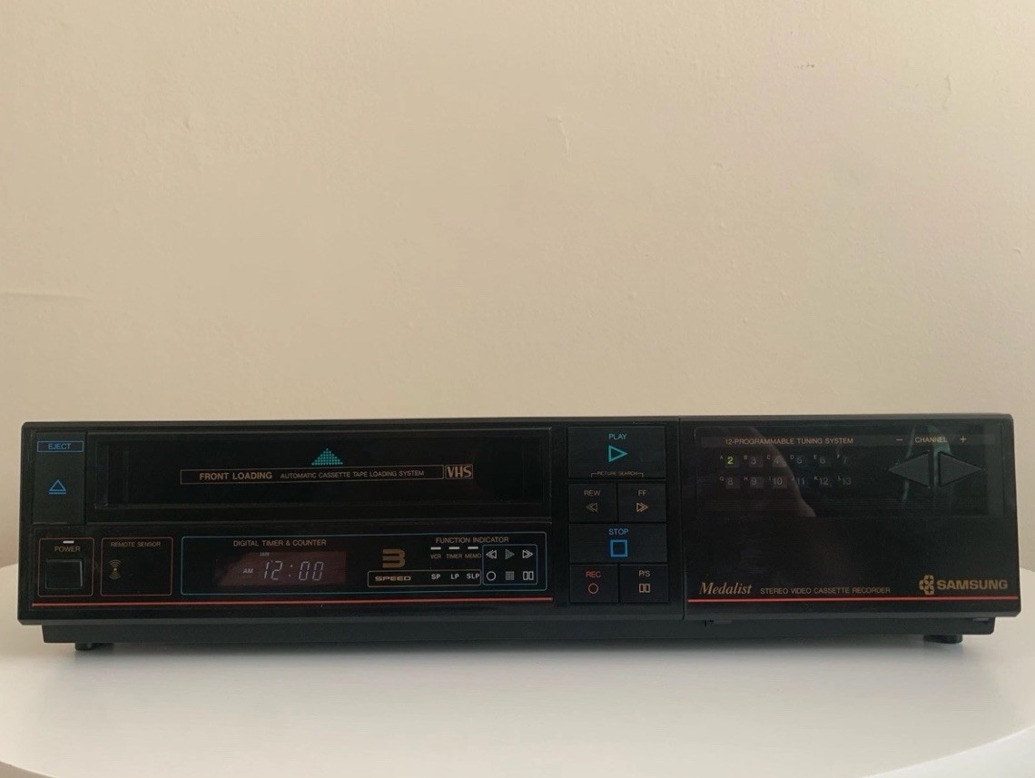 Samsung Medalist HQ Video Cassette Recorder VR2500 Untested Powers On