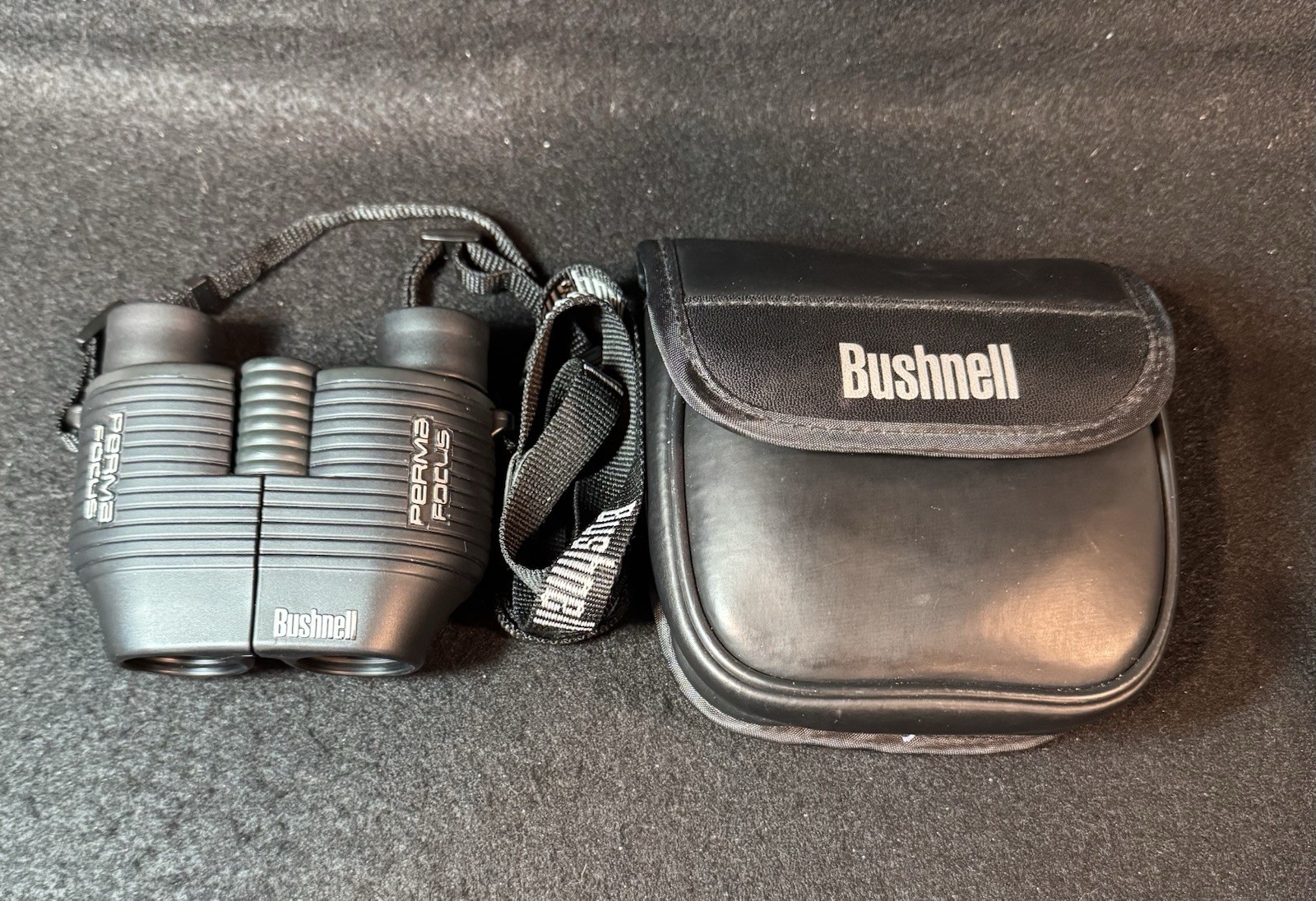 Bushnell Binoculars Perma Focus 8x25 with Black Case
