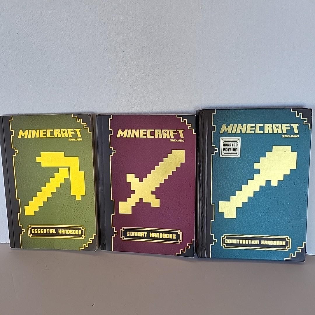 3 Minecraft Handbooks: Construction, Essential, Combat